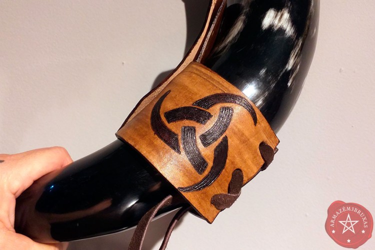 Coldre para Drinking Horn Triskelion